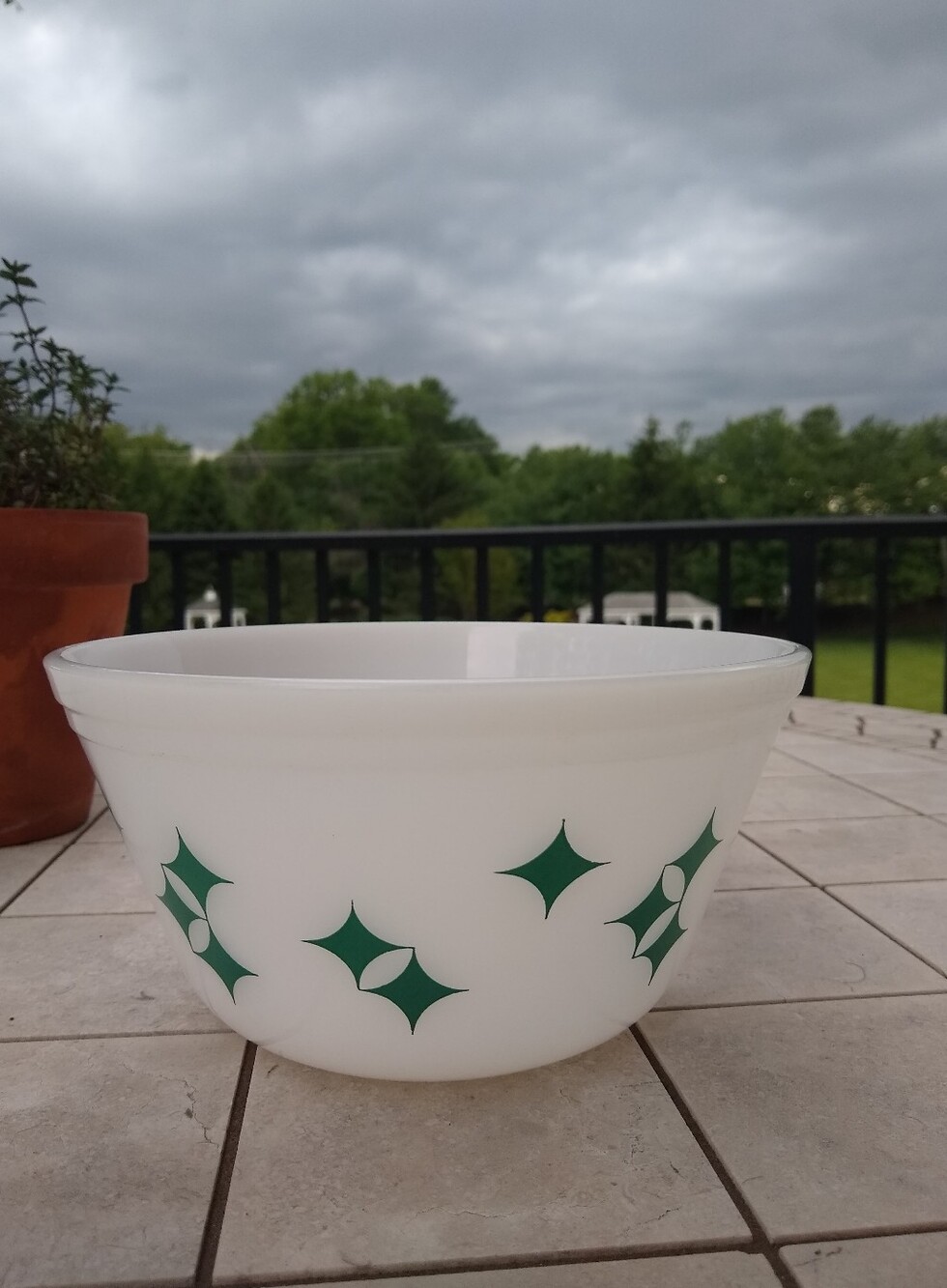 Vintage Federal Glass Turquoise Atomic Star/Diamond Milk Glass Mixing Bowl, 8"